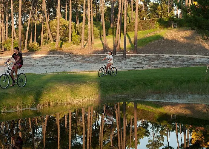 Lavanda Miravillas فندق 4*